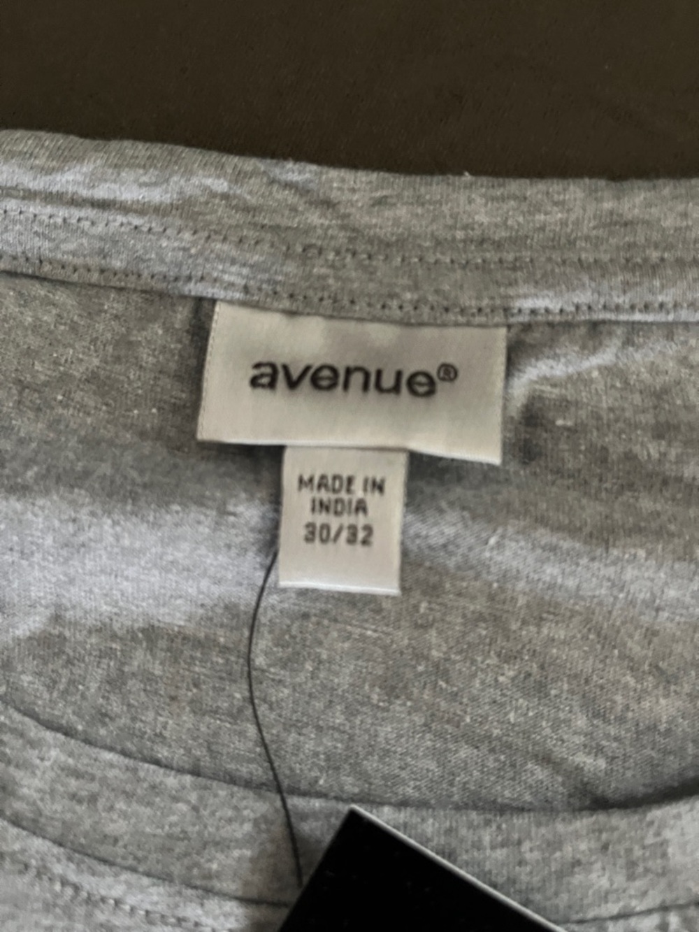 Avenue Gray Short Sleeve Tee with Black Cat & Peach Floral Accent - Picture 3 of 9
